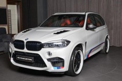 BMW X5 M tại đại lý BMW Abu Dhabi Motors gây chú ý bằng diện mạo khá đặc biệt