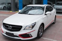 Nhập “cắc bụp”, xế hộp siêu rẻ Trung Quốc đang bán cho ai ở Việt Nam?