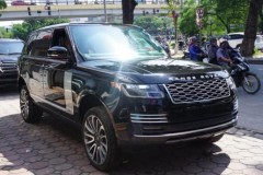 Range Rover Autobiography LWB 2018 được rao bán với giá 14 tỷ đồng