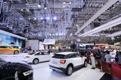 Sẽ điều chỉnh bảng giá tính lệ phí trước bạ ô tô khi biến động giá chỉ từ 5%