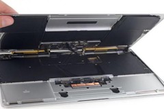 Mổ bụng và khám phá bên trong của MacBook Air 2018