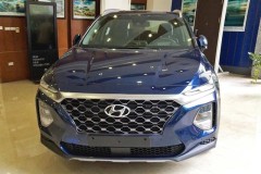 Hyundai Santa Fe thế hệ mới đang bị các đại lý bán chênh 100 triệu đồng