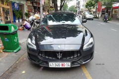 Bắt gặp Maserati Quattroporte GTS Nerissimo Edition độc nhất Việt Nam trên phố
