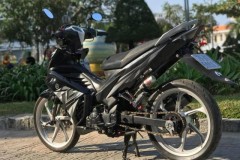 Exciter 135 độ với tông đen lịch lãm đầy quyến rũ