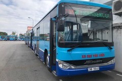 Hà Nội: "Thay áo" hàng loạt xe buýt mới