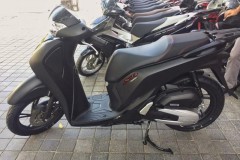 Honda SH 2019 màu đen mờ có giá bán tại đại lý cao hơn nhiều so với giá đề xuất