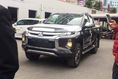 Bán tải Mitsubishi Triton 2019 với vẻ ngoài ấn tượng xuất hiện tại Hà Nội