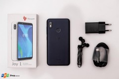 Cận cảnh Vsmart Joy 1: Cáp Type-C, tai nghe chất lượng, máy hoàn thiện tốt
