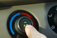 Nếu gặp hai trường hợp dưới đây, bạn nên tắt điều hòa ô tô