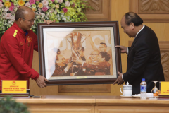 Thủ tướng gặp mặt, biểu dương thành tích của đội tuyển Việt Nam khi lên ngôi vô địch AFF Cup 2018