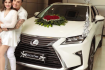 Ca sĩ Lâm Chấn Khang cầu hôn hot girl với Lexus RX hơn 4 tỷ