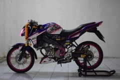 Fz 150i độ ngoại hình đáng yêu với đôi chân ma mị của siêu nhân hồng