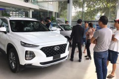 Hãng xe tại Việt Nam không tác động được đáng kể tới việc bán hàng kèm phụ kiện của đại lý