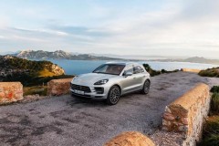 Porsche Macan S 2019 chốt giá hơn 3,6 tỷ đồng tại Việt Nam