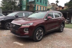 Xuất hiện nhiều hình ảnh chụp loạt xe Santa Fe 2019 ở đại lý