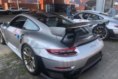 2 siêu phẩm Porsche 911 GT2 RS cùng màu sơn cập bến Việt Nam trong một ngày