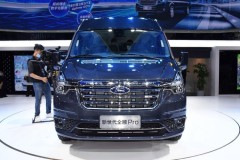 Ford Transit Pro 2021 ra mắt với 4 cấu hình ghế ngồi, giá từ 578 triệu VNĐ