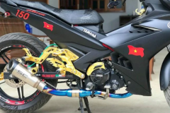 Lắp pô độ cho chiếc xe zin, nhiều thánh ảo tưởng là XE ĐUA