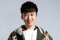 ‘Thần rừng’ Kato trở lại đội hình Flash Wolves