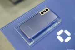 Trên tay Samsung Galaxy S21 tại Việt Nam: màu tím bên ngoài đẹp và sang hơn hình