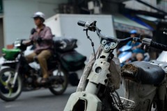 ‘Xe máy chở hàng’ - Nỗi ám ảnh kinh hoàng mà ai cũng gặp phải