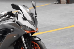 QJMotor SRG350 động cơ 2 xi-lanh 350cc, giá rẻ chuẩn bị ra mắt