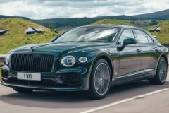Bentley Flying Spur Hybrid mới ra mắt, được trang bị động cơ V6 cho công suất 536 mã lực
