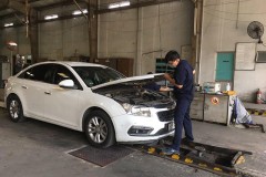 Lệ phí và thủ tục đăng kiểm ô tô 4 bánh mới nhất tại Việt Nam 2021