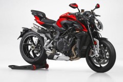 Cắt đi một vài trang bị, siêu naked bike bản “rẻ tiền” MV Agusta Brutale 1000 RS vẫn “thét giá” gần 700 triệu