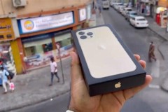 Trên tay iPhone 13 Pro Max bản màu vàng cực HOT, đóng hộp cực chất!
