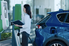 Xe điện VinFast VF e34 đối diện với áp lực và trở ngại