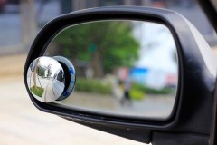 5 phụ kiện giá rẻ nên có mặt trên ô tô