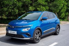 Bảo hành 10 năm, ở phân khúc C, xe điện VinFast VF e34 giá bao nhiêu?