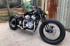 Người Hà Nội độ Harley Sportster 883 phong cách Nhật, đậm chất hoài cổ nhưng vẫn đầy “chất chơi“