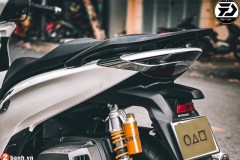 SH350i biến bản thân hoàn hảo hơn với những đồ chơi từ Ý và Thụy Điển