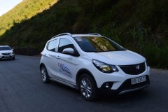 Xe sẵn nhưng khách mua không chịu lấy ngay vì chờ lệ phí trước bạ giảm