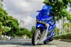 ZHI.PAT bất ngờ ra mắt kính chắn gió lớn theo phong cách Touring cực ngầu cho các dòng xe tay ga