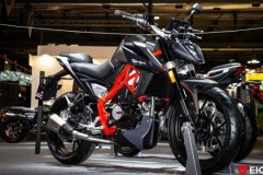 Ra mắt cặp đôi nakedbike SWM VA 125 và 400 2022