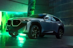 Ra mắt BMW concept XM với diện mạo đầy vẻ nguy hiểm, "lỗ mũi" siêu to, mắt hí tam giác, thân thể cắt xẻ, mạnh tới 750 mã lực