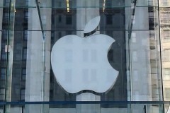 Vốn hóa của Apple sắp chạm mốc 3.000 tỷ USD, vượt nền kinh tế Anh và chứng khoán Đức