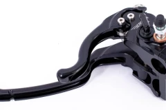 Beringer giới thiệu hệ thống phanh ngón tay phía sau mới