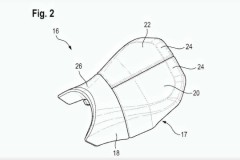 BMW Motorrad đang nghiên cứu giải pháp yên xe có thể điều chỉnh độ rộng