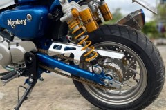 Chú khỉ Monkey độ trở nên hung hãn hơn với cục máy 181cc Takegawa