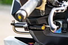 Click độ khoe trọn vẻ đẹp nóng bỏng trong bộ ảnh lung linh