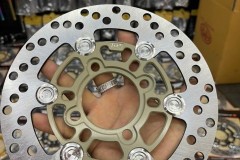 Trên tay đĩa thắng TBT để ta cảm thấy tự hào về hàng Việt Nam