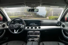 Đánh giá nội thất Mercedes E180