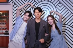 Merlin Entertainments Group's Madame Tussauds Hong Kong: Bức tượng sáp mới nhất của nam diễn viên Hyun Bin dần được hé lộ với nhiều thông tin thú vị