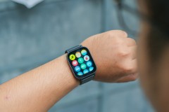 Kích hoạt Theater Mode trên Apple Watch như thế nào? Hướng dẫn cách thực hiện