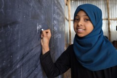 Gần một phần tư tỷ Trẻ em trong độ tuổi đi học bị ảnh hưởng bởi các cuộc khủng hoảng trên toàn thế giới cần được hỗ trợ khẩn cấp để có thể tiếp cận các hoạt động Giáo dục chất lượng: Tăng 35 triệu trẻ em trong 3 năm