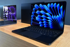 Wi-Fi 6E và Bluetooth 5.3 trên MacBook Air M4 cho kết nối ổn định